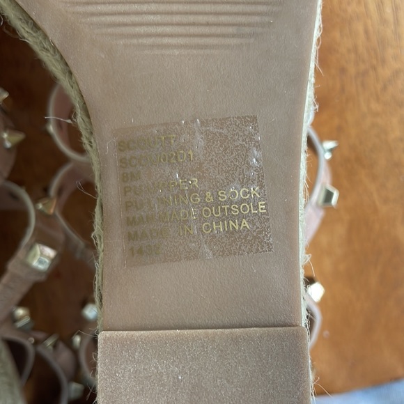 STEVEN New York Scoutt wedge espardille size 8. Nude with yellow gold hardware. - Picture 4 of 9